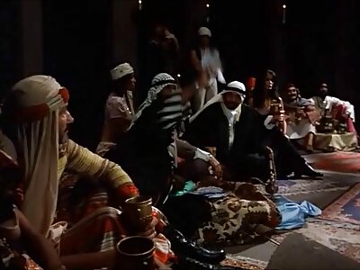 সুদর্শন বোন কঠোর সন্ন্যাসীদের পছন্দ করে বাংলা চুদা ভিডিও